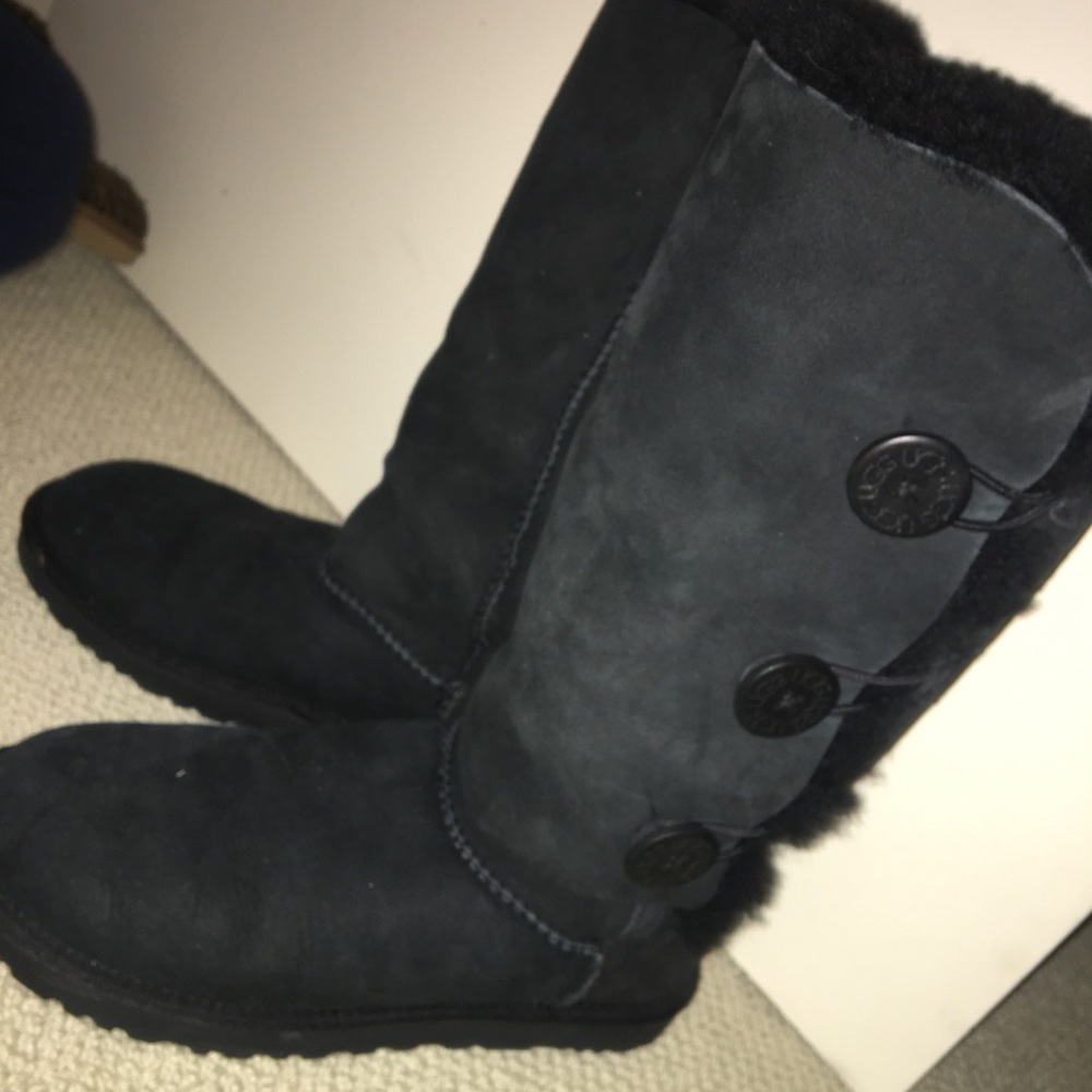 Black UGG boots, only worn twice